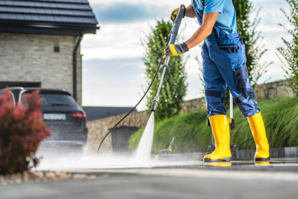 Why Choose Our Certified Pressure Washing Experts for Your Project Needs in Valley Park, MO?